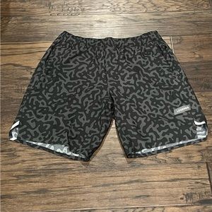 Relay Short Stingray - L / 9” / Linerless